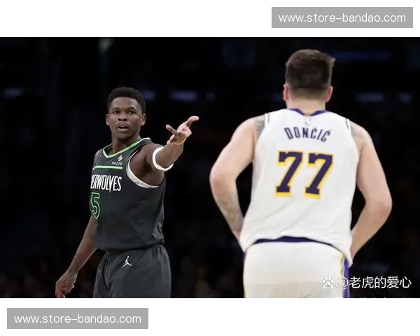 湖人vs森林狼全场录像：史诗级对决，见证王者荣耀与少年狼王的崛起！